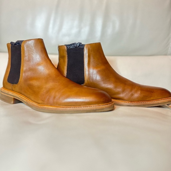 Gordon Rush Brown Chukka Boots with Polished Leather